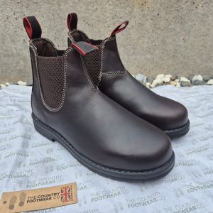 Youths Brisbane  RB Waxy Leather Black Red Pull Tag Dealer Boot sizes 3 to 6